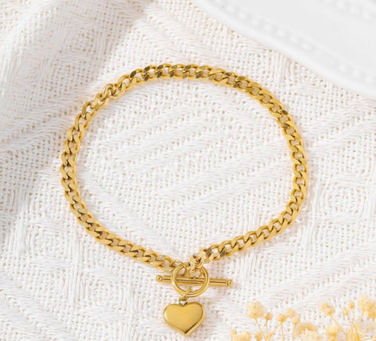 Gourmette dorée avec pendentif Cœur – Acier inoxydable 316L – Nouvelle Collection 2025