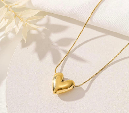 Collier pendentif cœur doré – Acier inoxydable 316L – Élégance intemporelle