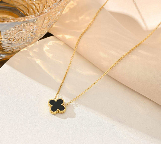 Collier trèfle noir doré – Acier inoxydable 316L – Élégance intemporelle